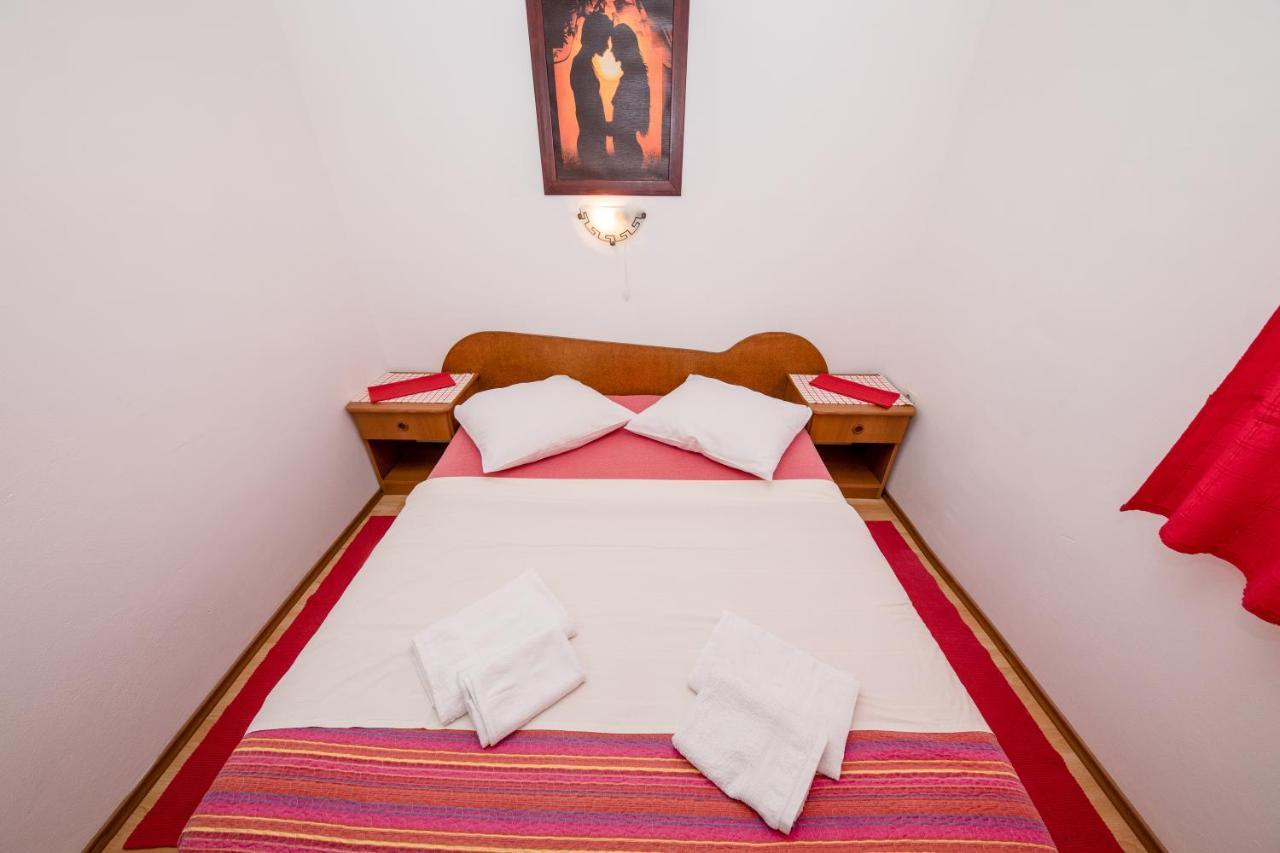 Apartments Scerbe 3103 Mundanije Ngoại thất bức ảnh
