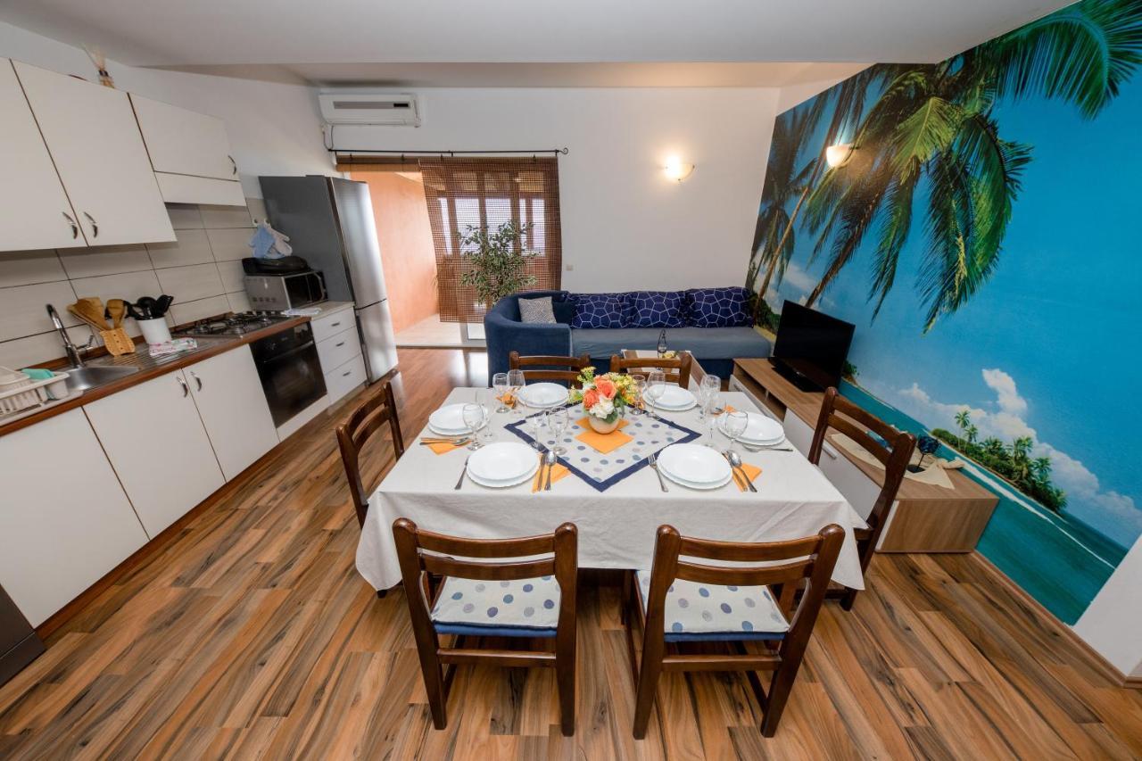 Apartments Scerbe 3103 Mundanije Ngoại thất bức ảnh