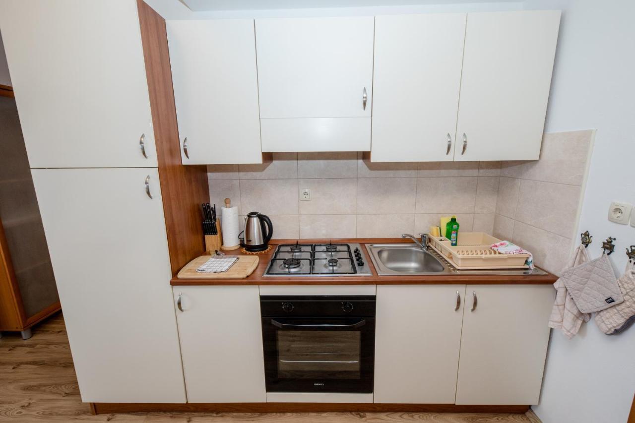 Apartments Scerbe 3103 Mundanije Ngoại thất bức ảnh